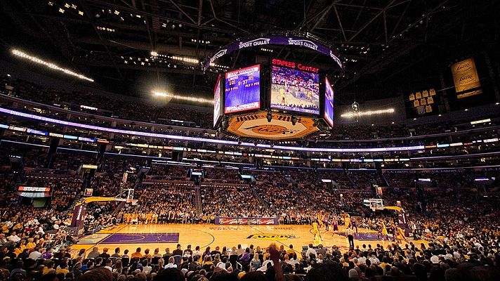 LA Lakers Staples