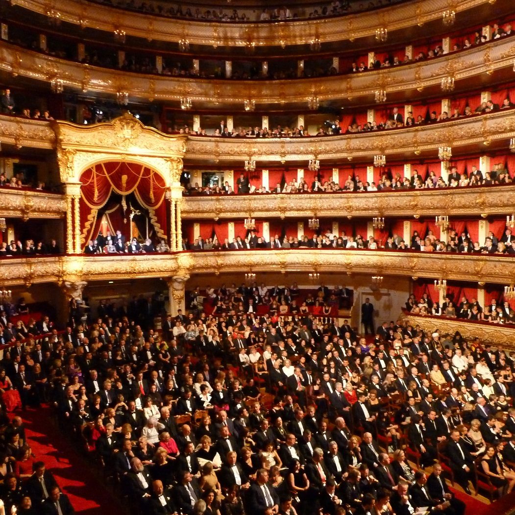 MOSCOW, RUSSIA. OCTOBER 28. 2011. A reopening Gala at the Bolshoi Theatre historic stage is held following its six-year-long renovation. (Photo ITAR-TASS / Vladimir Rodionov)

Ðîññèÿ. Ìîñêâà. 28 îêòÿáðÿ. Çðèòåëüíûé çàë Áîëüøîãî òåàòðà âî âðåìÿ öåðåìîíèè îòêðûòèÿ ïîñëå ðåêîíñòðóêöèè èñòîðè÷åñêîé ñöåíû ÃÀÁÒà. Ôîòî ÈÒÀÐ-ÒÀÑÑ/ Âëàäèìèð Ðîäèîíîâ