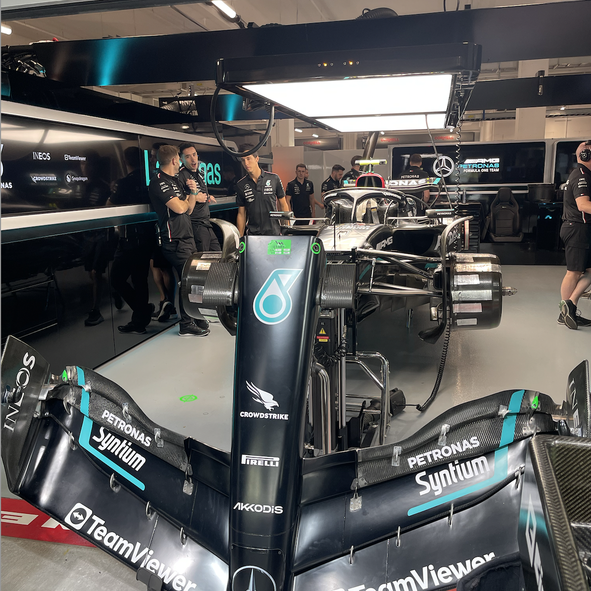 Mercedes Garage