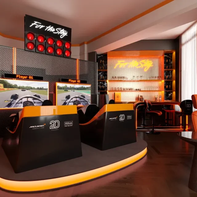 McLaren-Racing-Suite